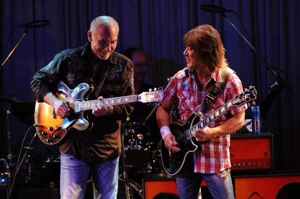 'ทัค มัตซึโมโตะ' กระหึ่มวงการดนตรีโลก คว้ารางวัลแกรมมี่