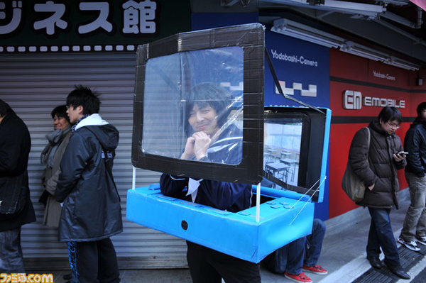บรรยากาศขาย '3DS' วันแรกญี่ปุ่น