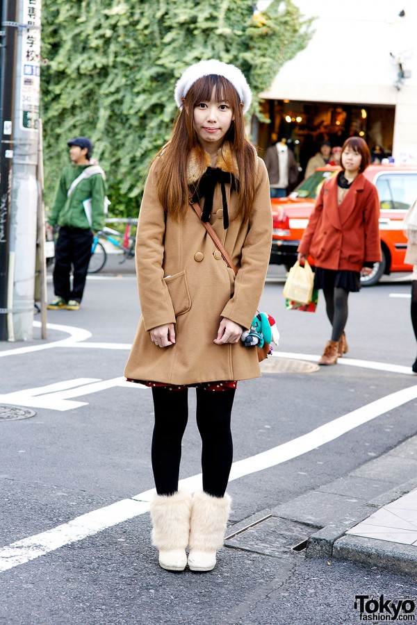 Tokyo Street Fashion January 2013