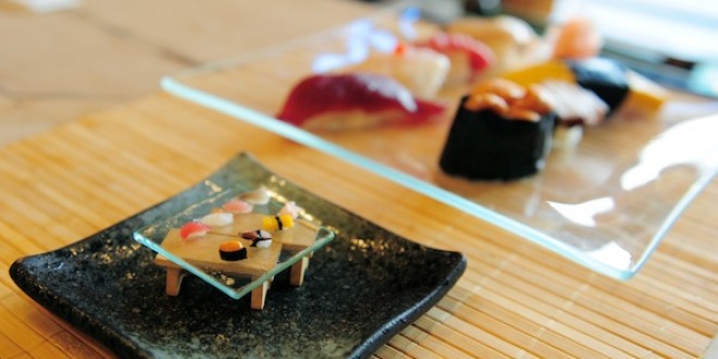 ซูชิก้อนเล็ก ที่สามารถทานได้จริง