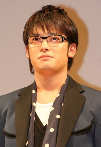 เหตุพาดพิงบันเทิงโสม, Fuji TV พ่นพิษ – ต้นสังกัดเฉดหัว 'โซซึเกะ ทากาโอกะ' ทิ้ง