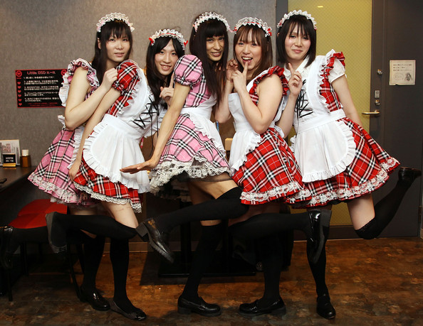 พาชม..คาเฟ่เมดสาวดุ้น