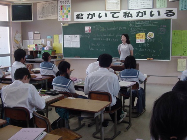 ยกขาโจ๋ญี่ปุ่นเรียบร้อยที่สุด นักเรียนไทยได้ครองอันดับ 8