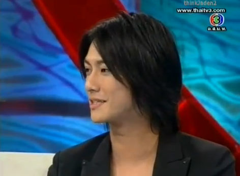 แฟน ๆ กรี๊ด โคชินากะ มาโกโตะ ทอล์คโชว์ ใน ทูไนท์ โชว์