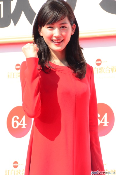 “อายาเสะ” ควงคู่ Arashi เป็นพิธีกรมหกรรมดนตรี Kohaku Uta Gassen