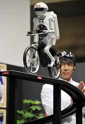 ไฮเทคสุดขีดที่ CEATEC 2011
